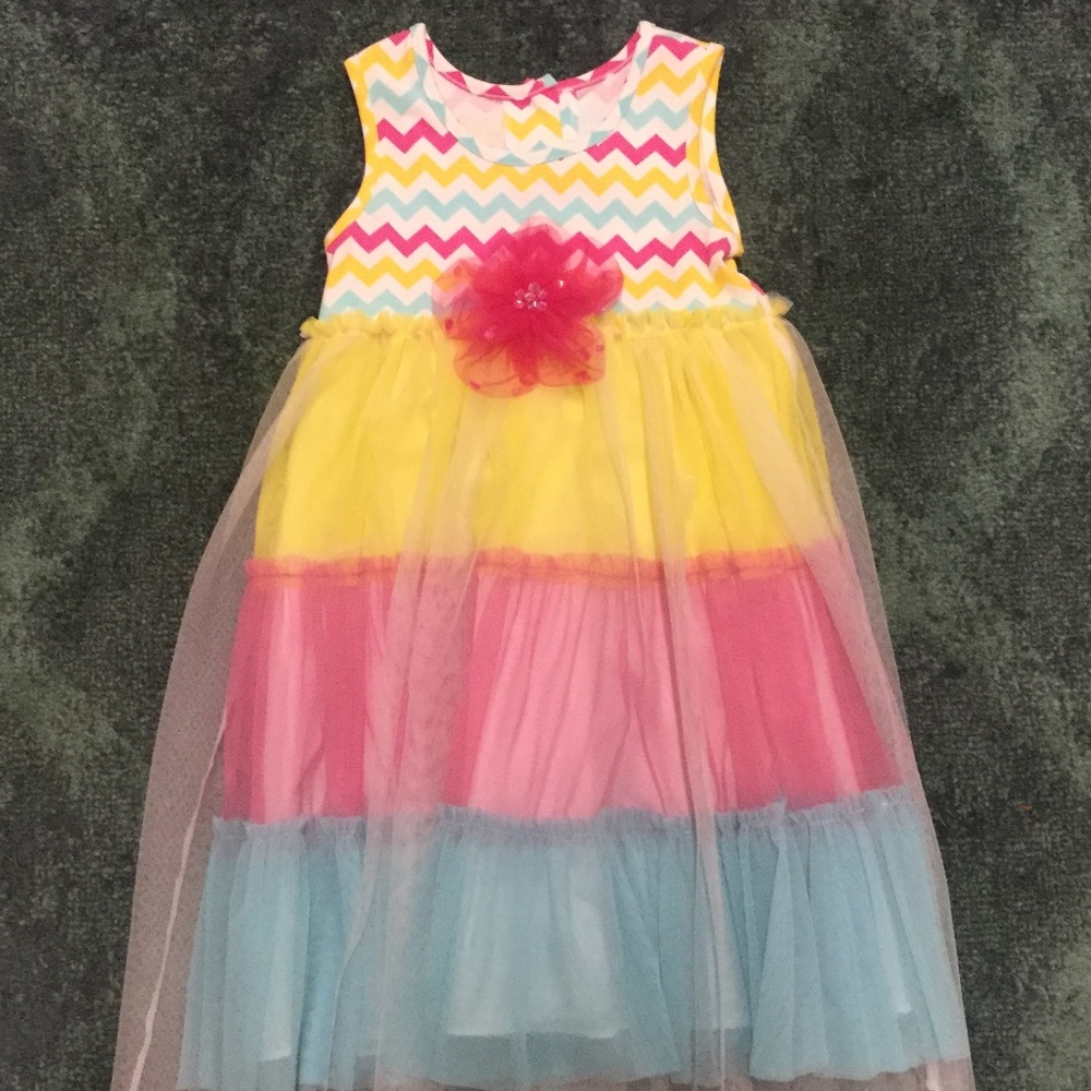 NEW - Girls dress